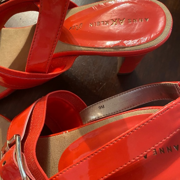 ANNE AK KLEIN ladies sandals  
 Size 9 - Picture 4 of 11